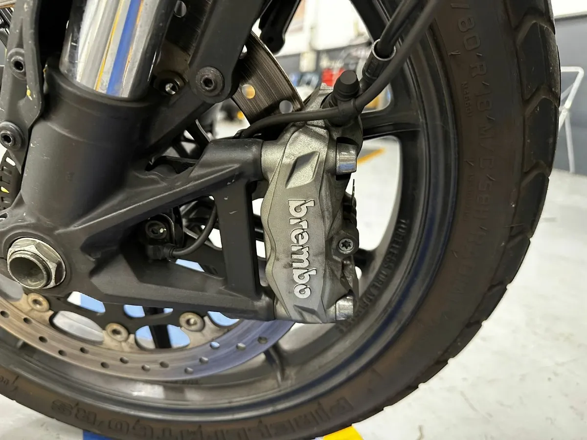 Ducati scrambler 2017  800 - Image 4