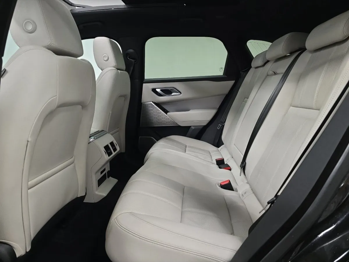 Land Rover Range Rover Velar Diesel Estate Edition - Image 4