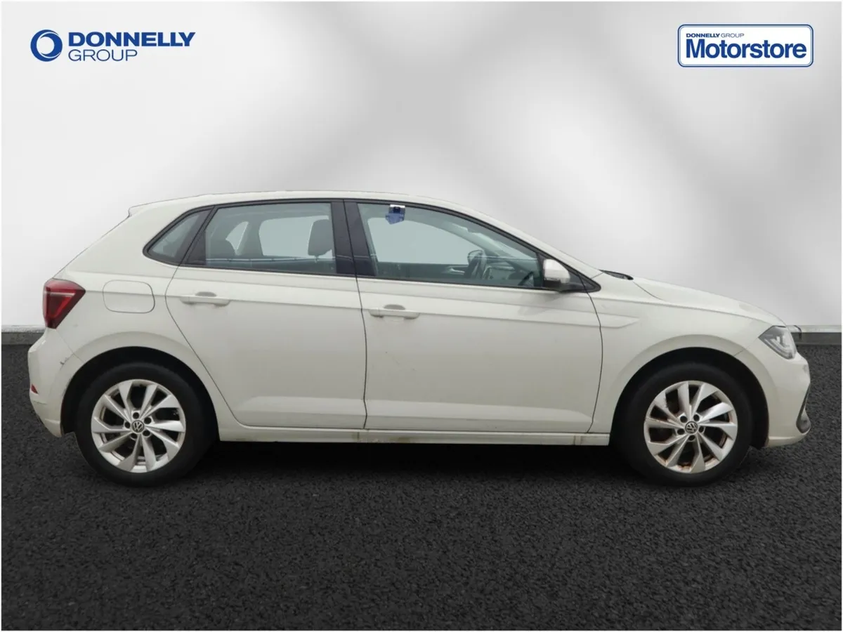 Volkswagen Polo Hatchback Style - Image 3