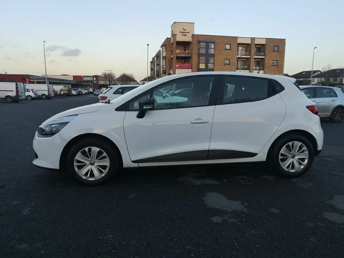 Renault Clio 2017 - Image 2