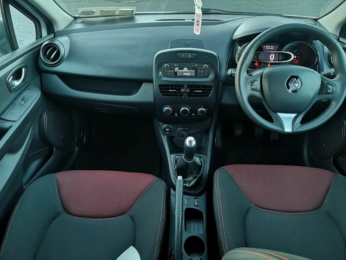 Renault Clio 2017 - Image 4