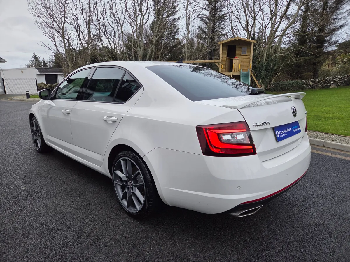 2017 172 SKODA OCTAVIA 2.0 TDI 184BHP VRS - Image 3