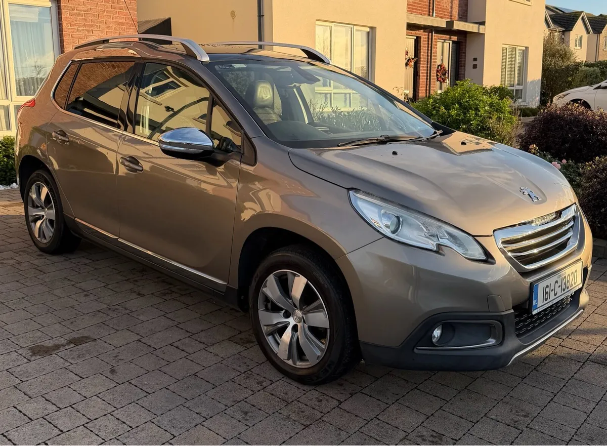 🔥Peugeot 2008 PureTech Pan Roof🔥FRESH NCT🔥 - Image 3
