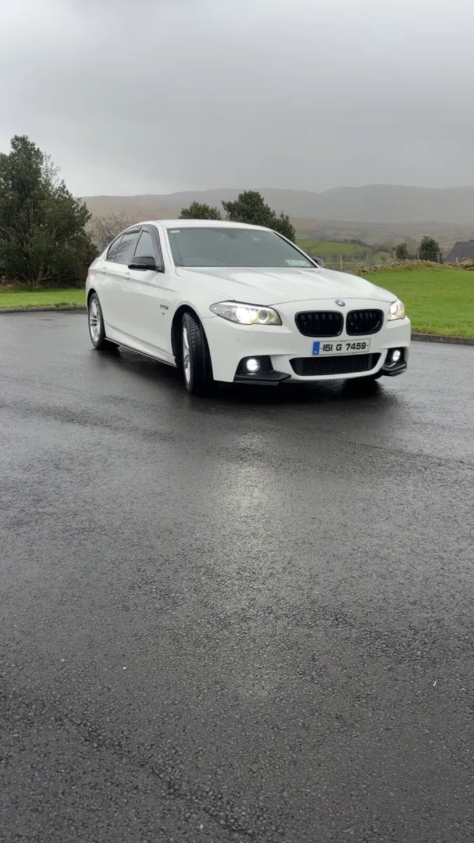 BMW 5-Series 2015 - Image 2