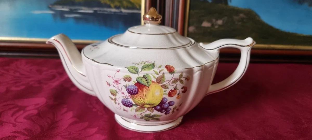 47 Pc. Royal Imperial England Tea Set Collection - Image 4