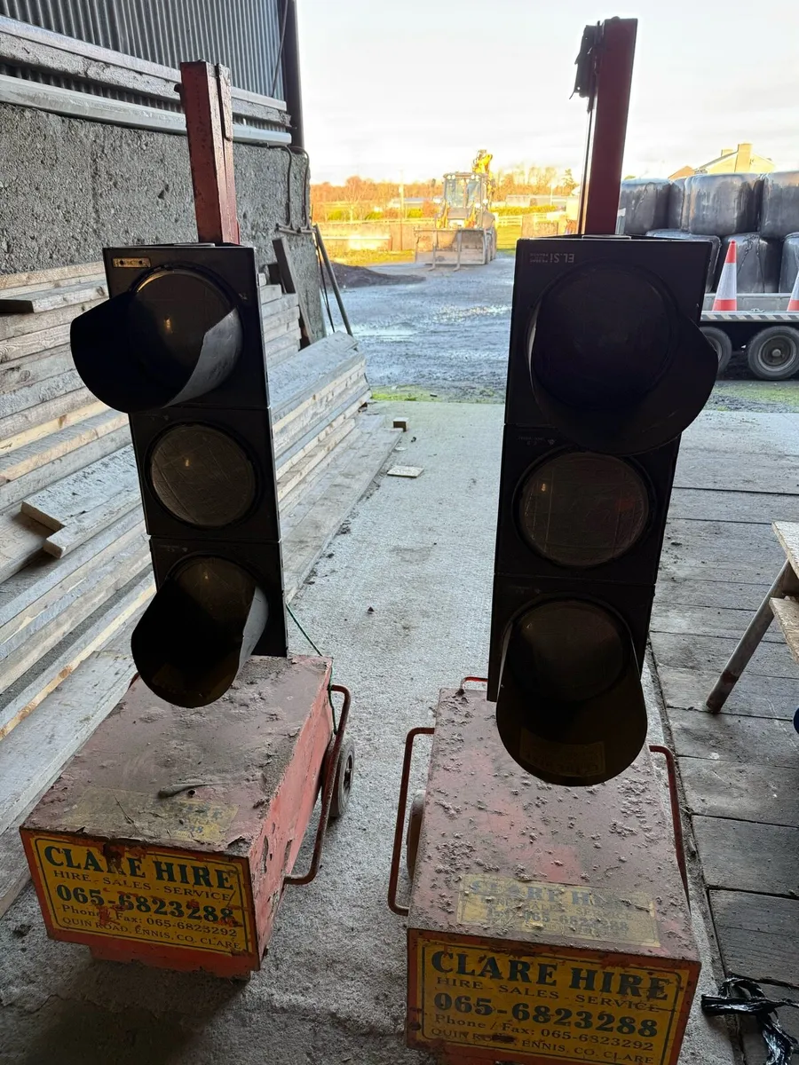 Traffic lights - Image 2