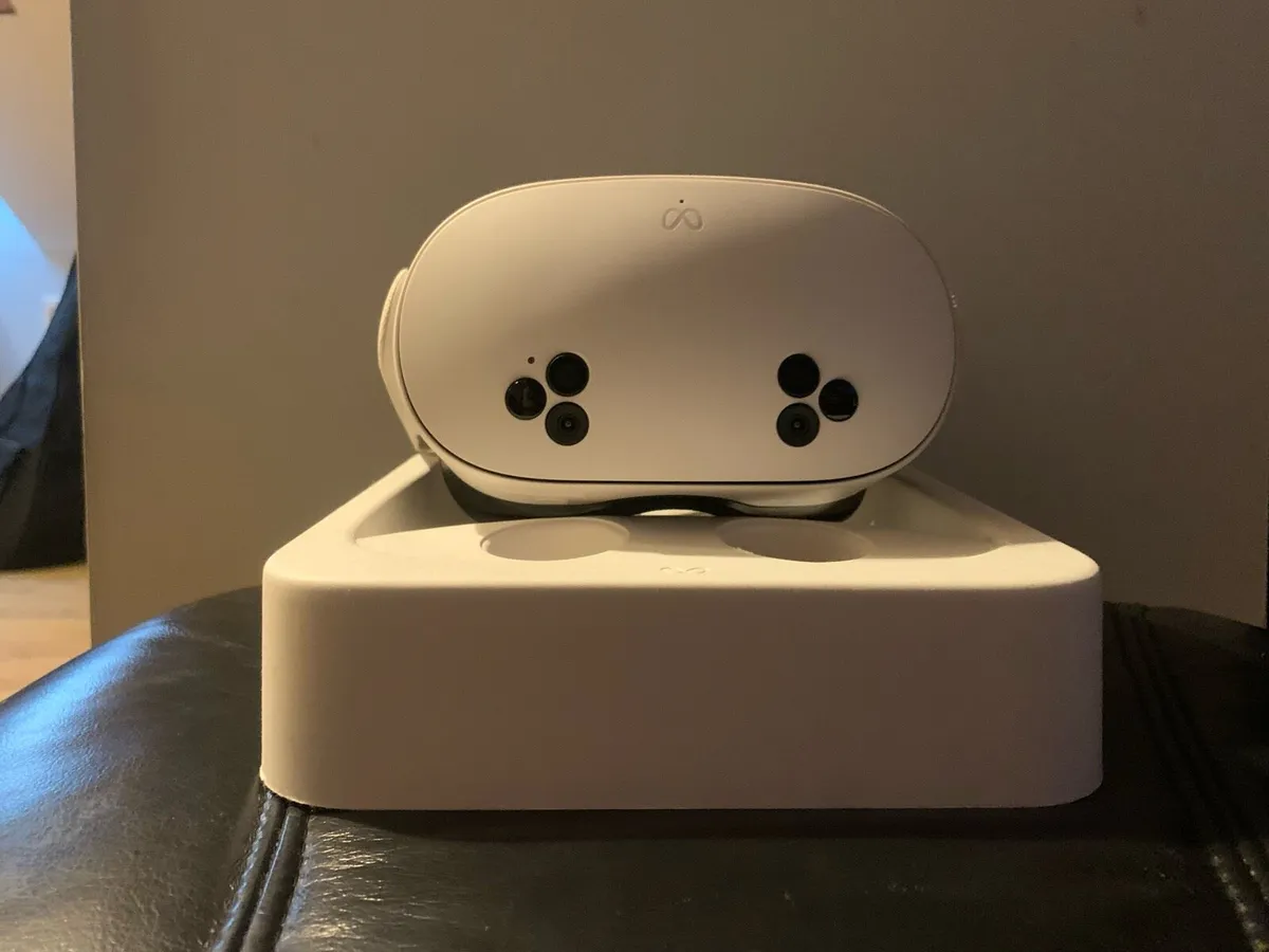 Meta Quest 3s (Rarely Used) - Image 1