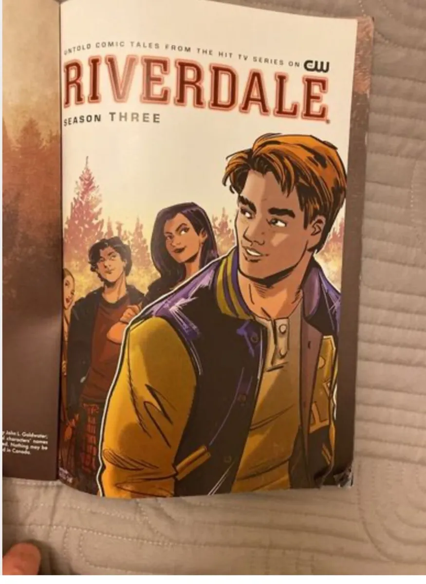 Riverdale Graphic Book - Image 3