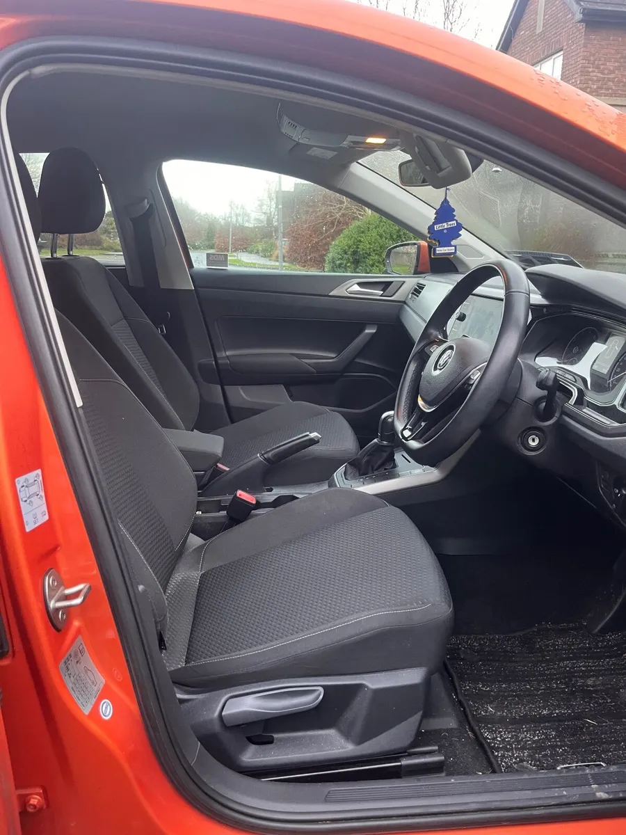 Volkswagen Polo 2018 - Image 2