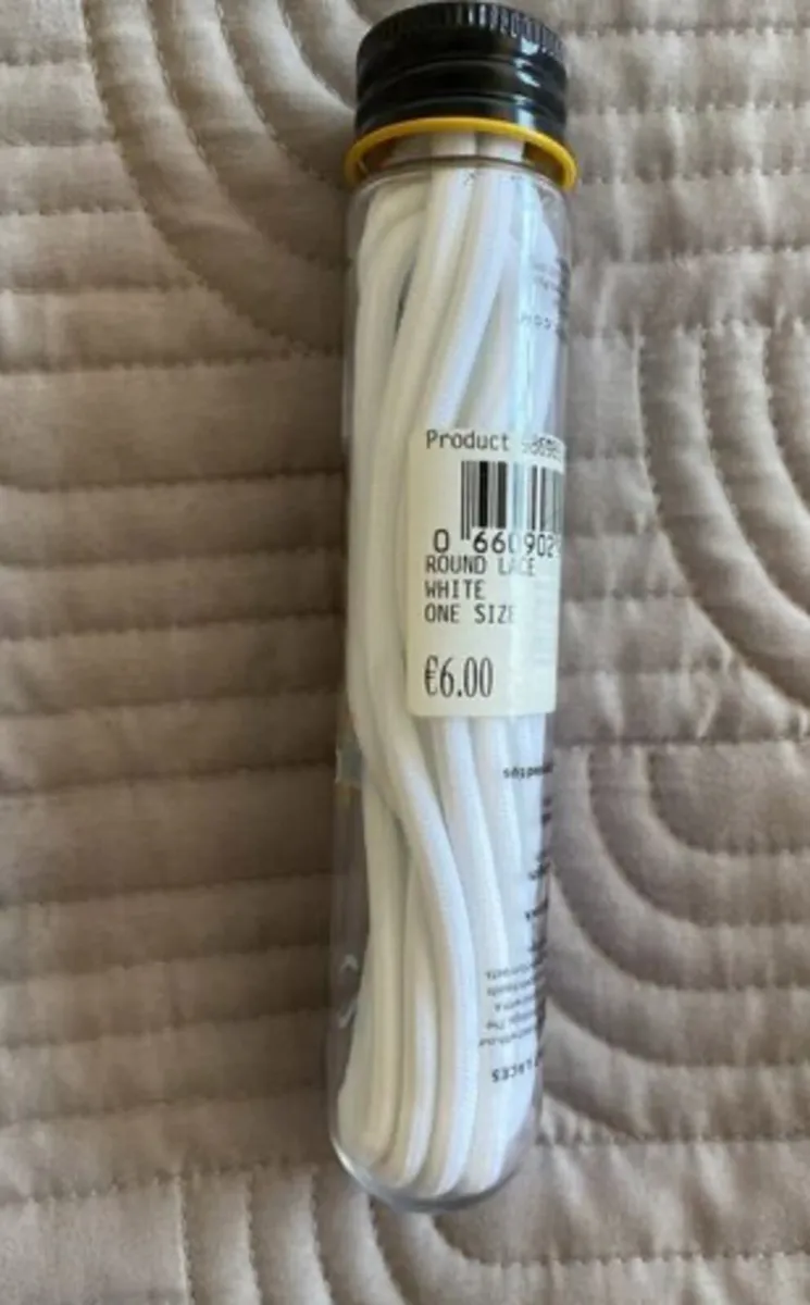 BNWT Trainer laces - Image 2