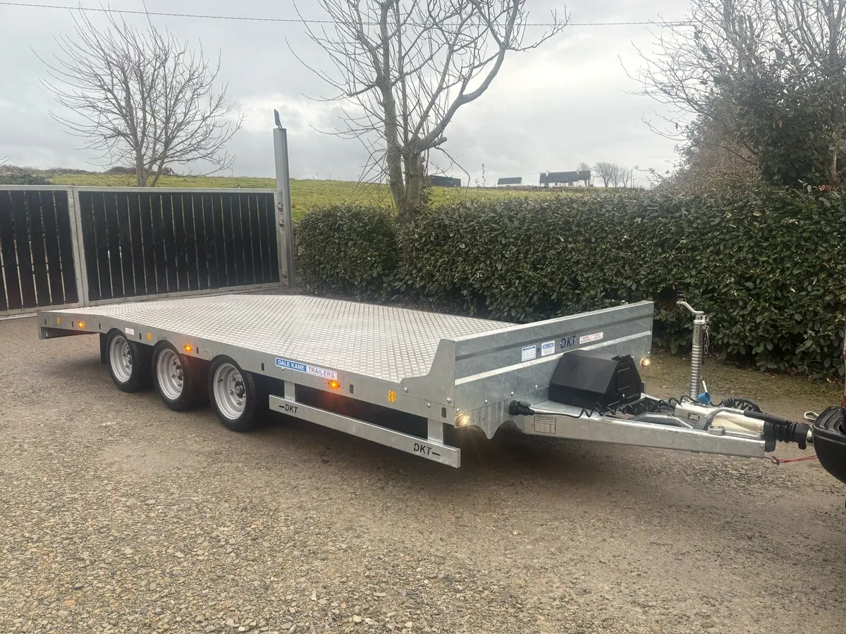 16ft DALE KANE LOW LOADER TRAILER - Image 1