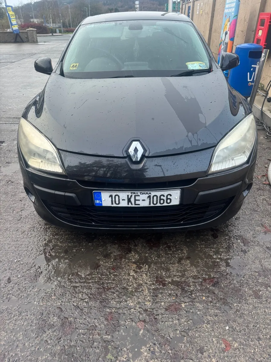 Renault Megane 2010 - Image 1