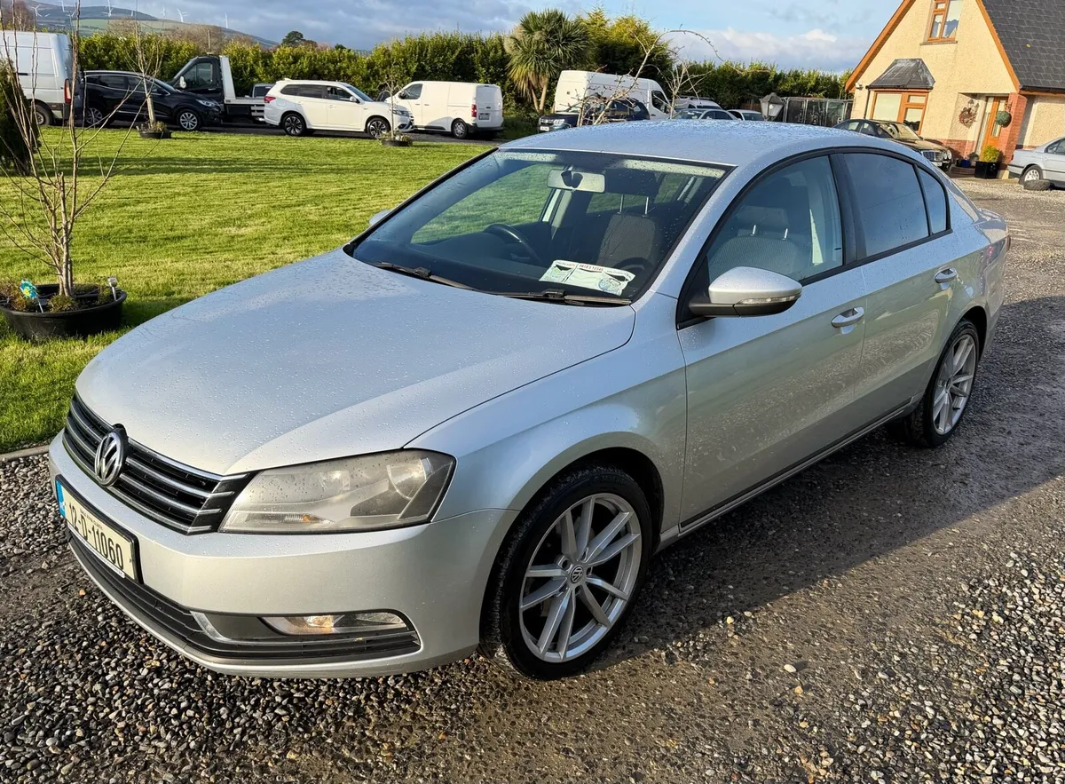 Volkswagen Passat - Image 1