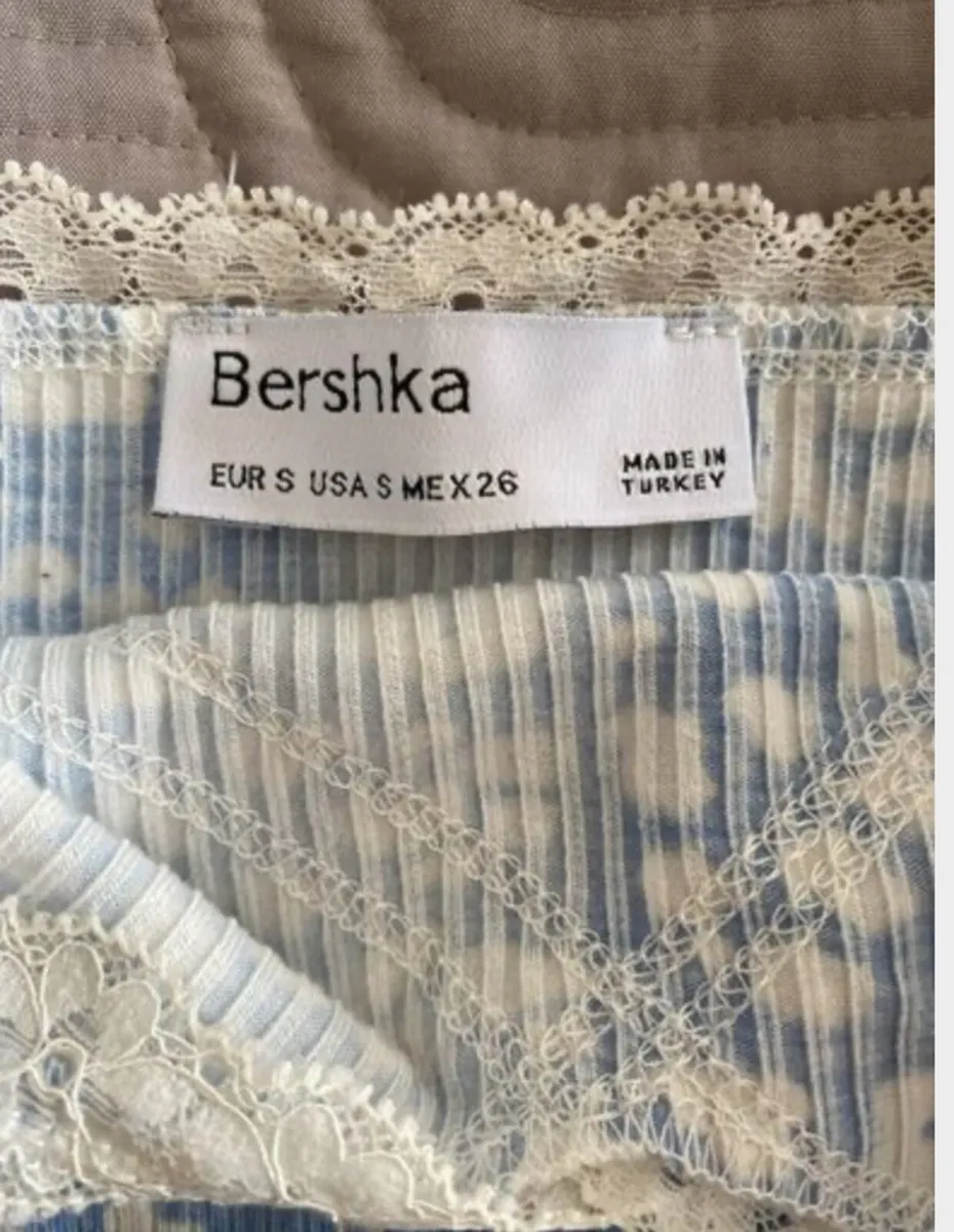 Bershka top - Size S - Image 3
