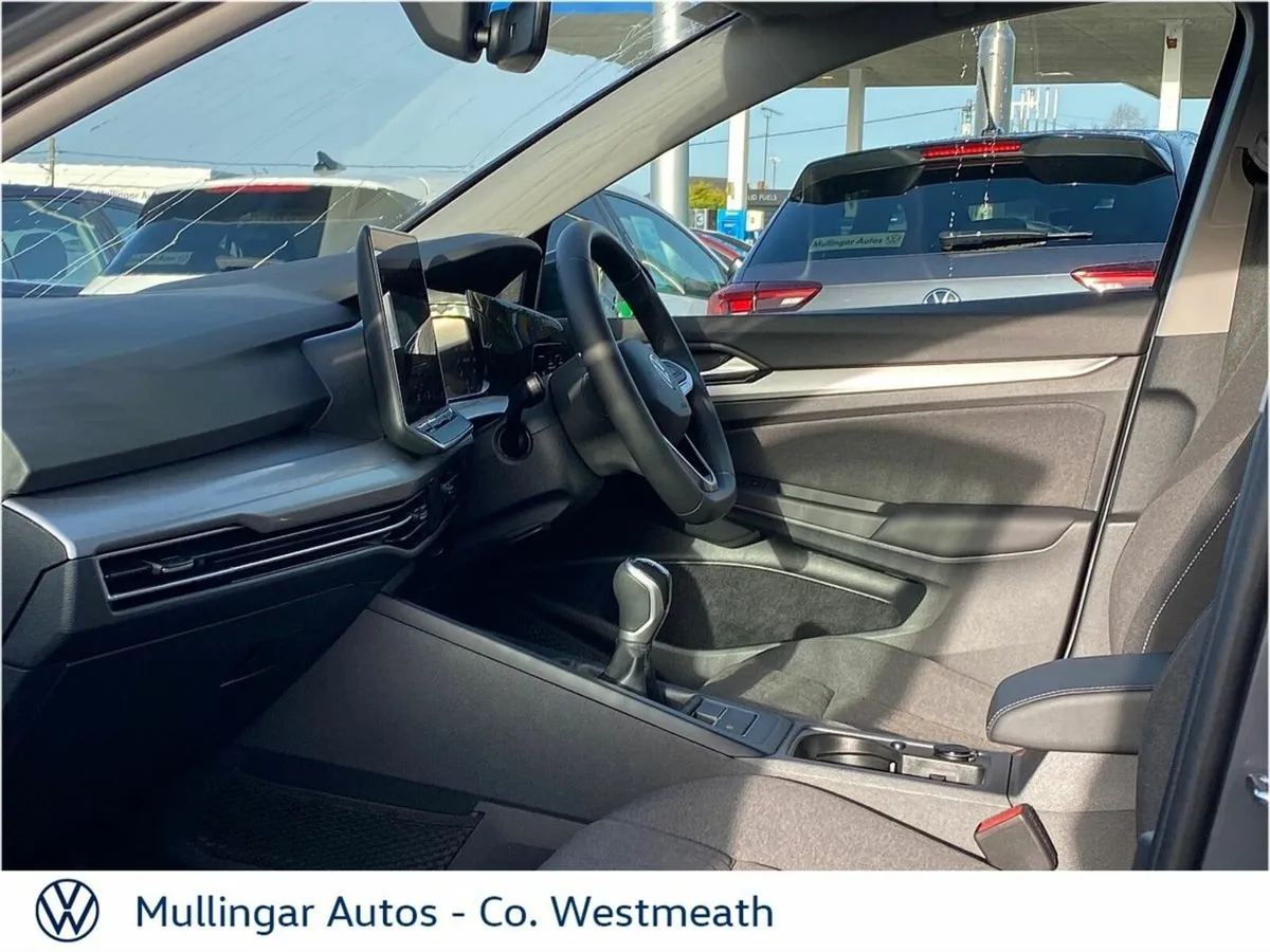 Volkswagen Golf GOLF EDITION 75 2.0 TDI 116HP - Image 4