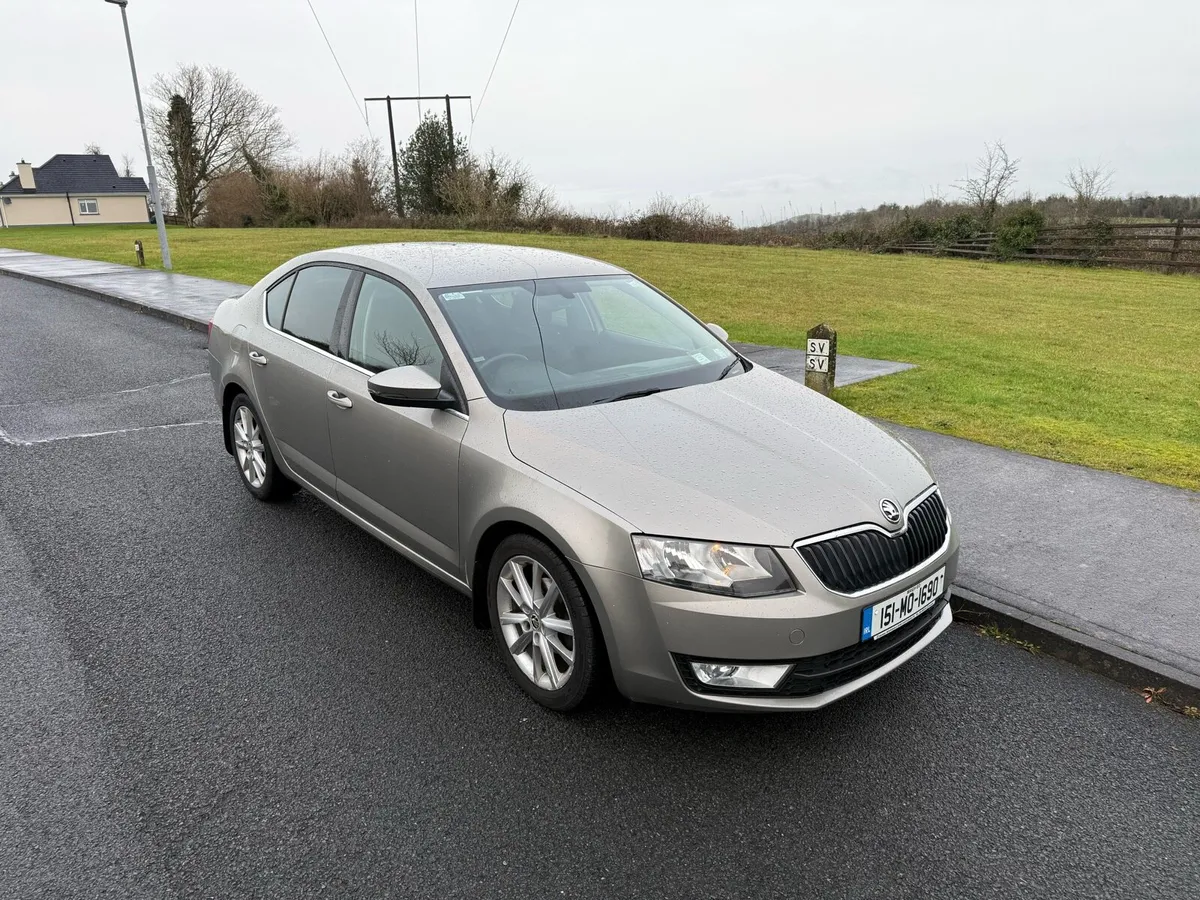 151 Skoda Octavia Elegance 1.6tdi / full history - Image 1