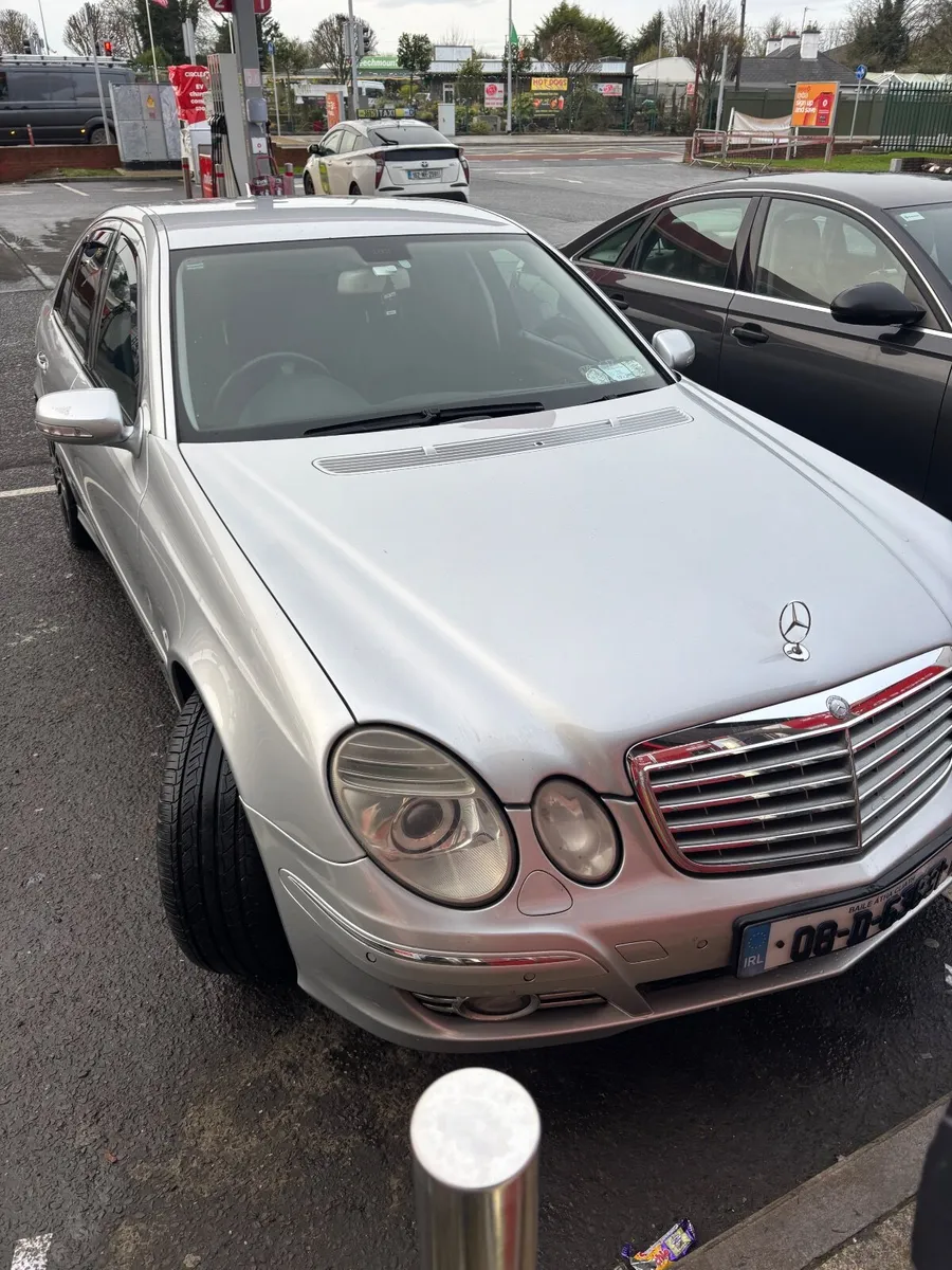 Mercedes-Benz E-Class 2008 - Image 3
