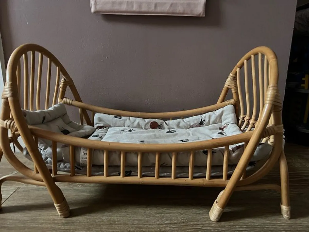 doll bed and bedding Ferm living - Image 4