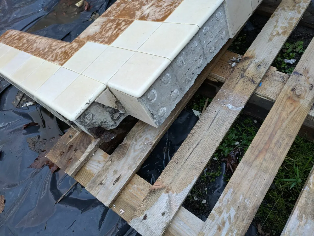 Vintage 1930s-Style Tiled Fireplace and Hearth - Image 4