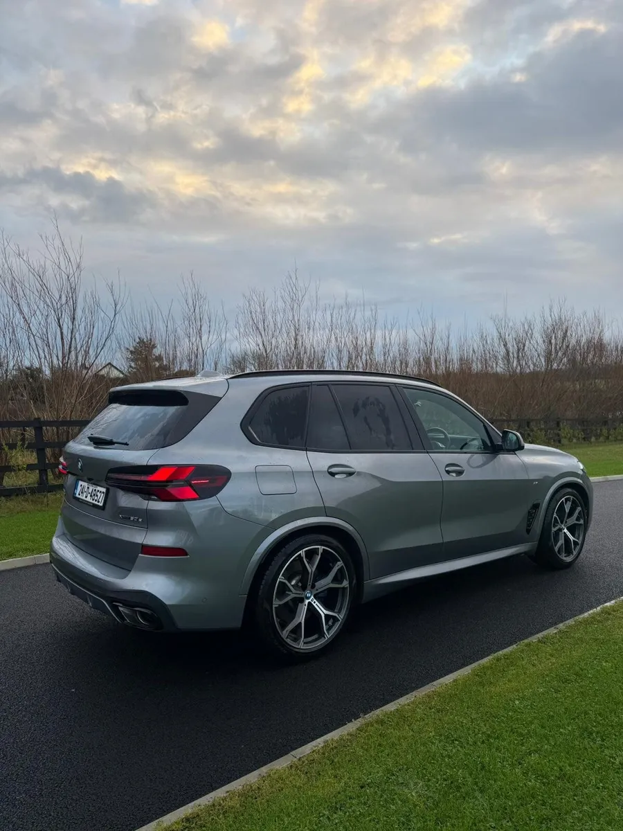 2024 BMW X5 XDRIVE 50E M SPORT PRO *PAN ROOF - Image 3