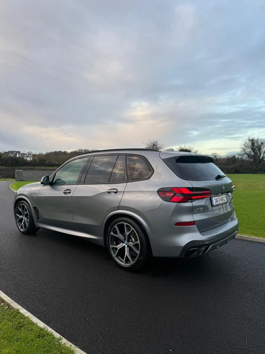 2024 BMW X5 XDRIVE 50E M SPORT PRO *PAN ROOF - Image 4