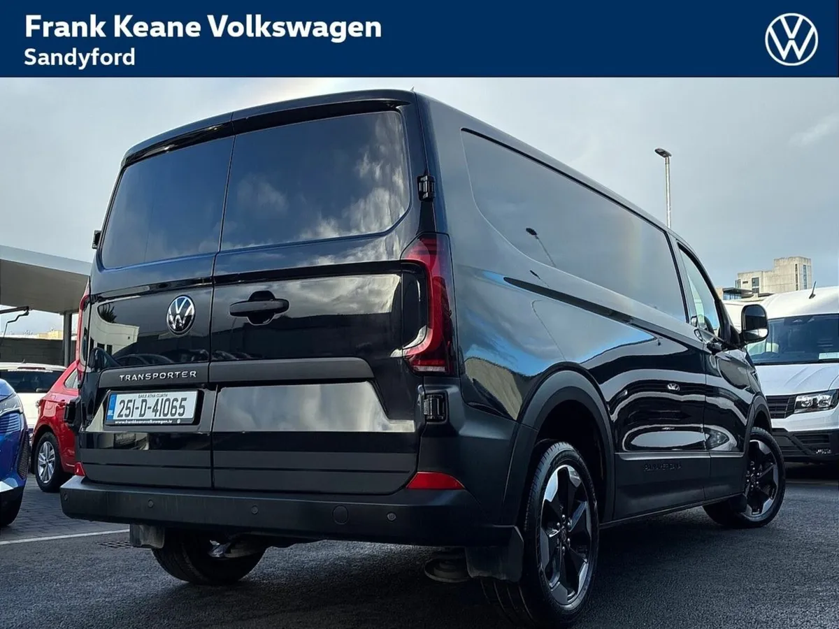 Volkswagen Transporter PAN AMERICANA LWB 32 150BHP - Image 3