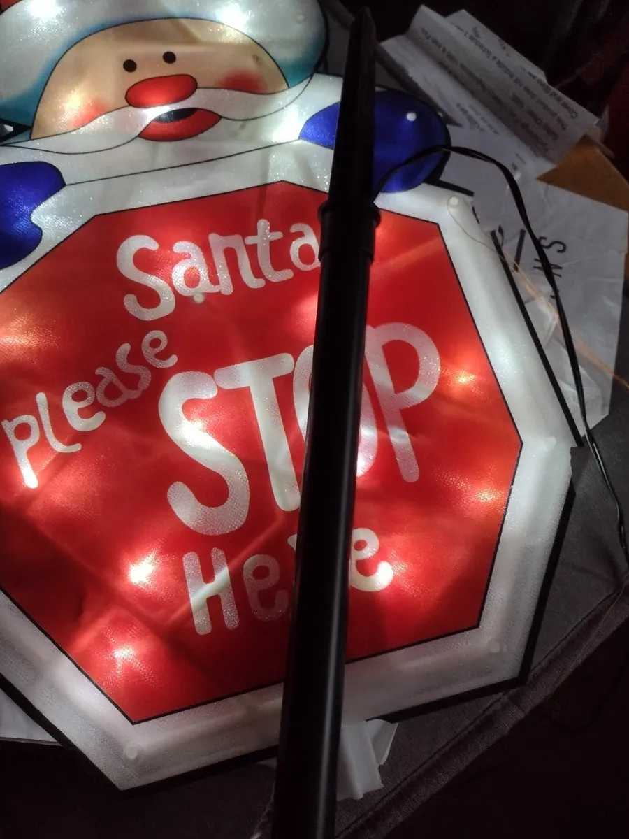 Pre-lit Christmas Santa garden/window sign - Image 3