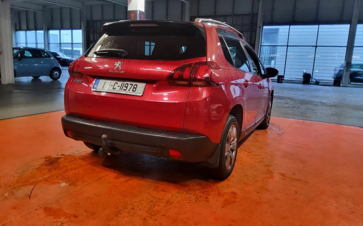 Peugeot 2008 1.6 BlueHDi 100bhp Active - Image 3