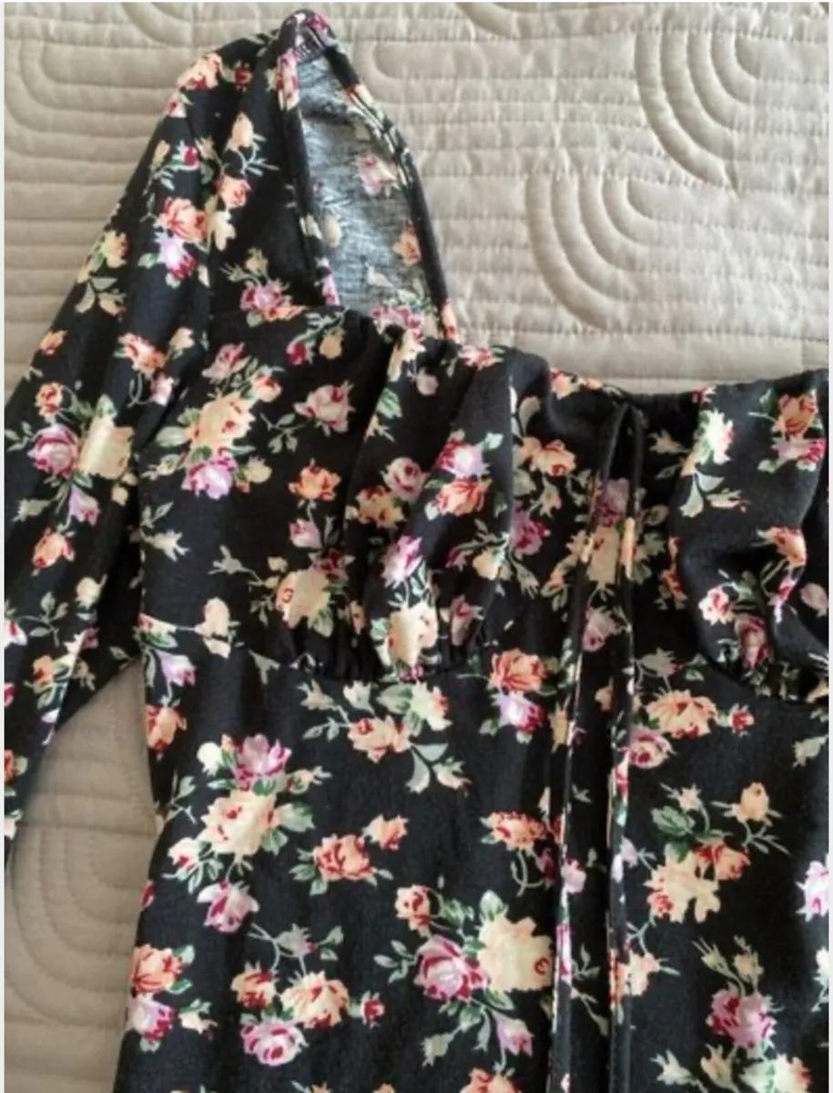 Shein top - Size S - Image 3