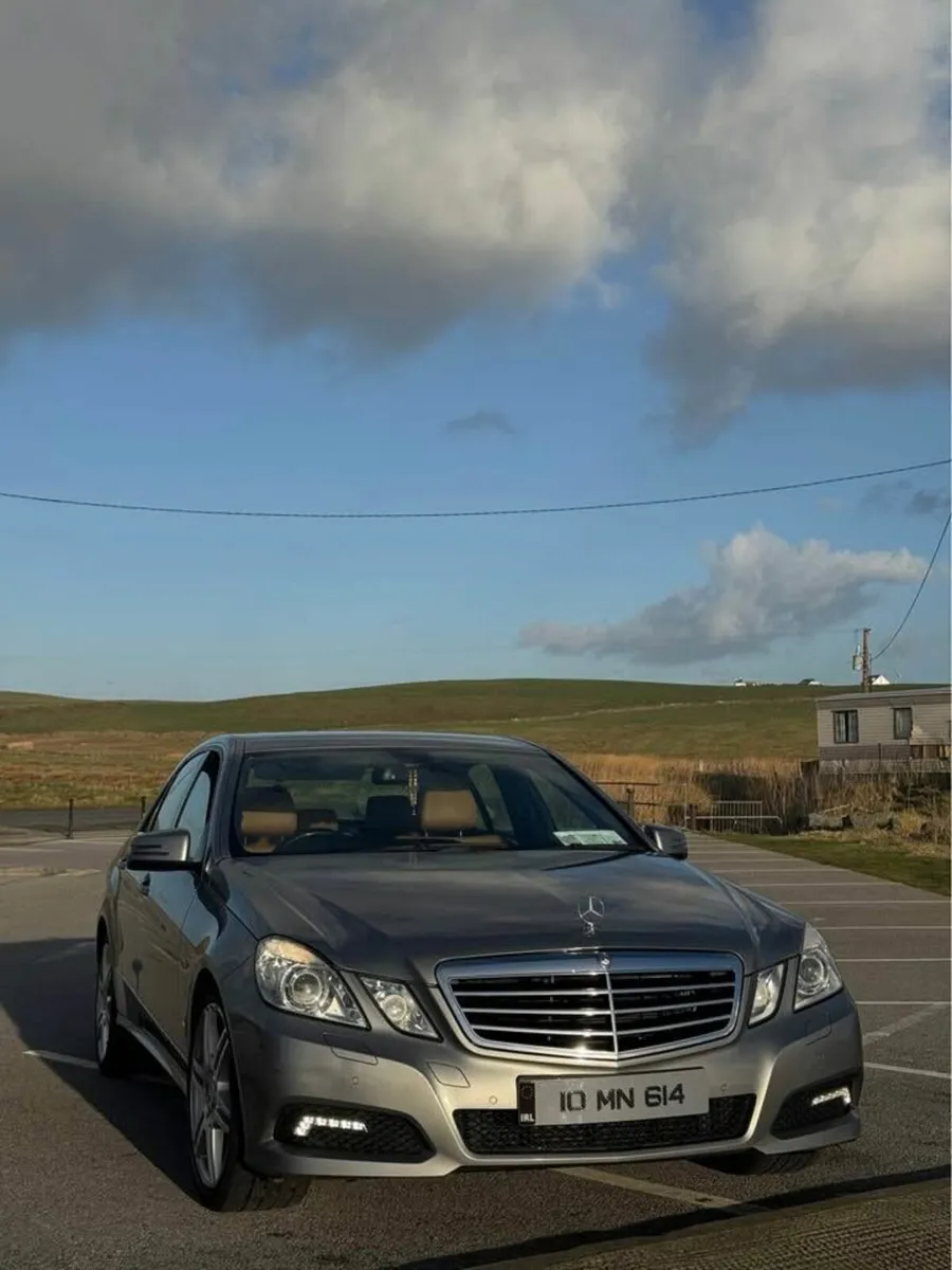 Mercedes-Benz E250 / 2010 / 150kw - Image 1