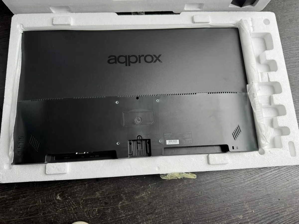 27 inch computer monitor - Image 3