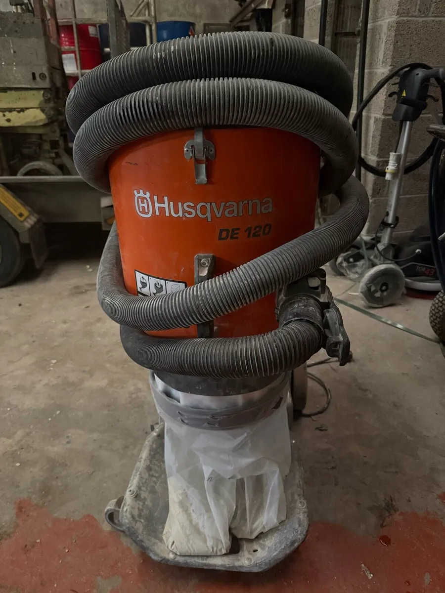 Husqvarna DE120 vaccume - Image 1