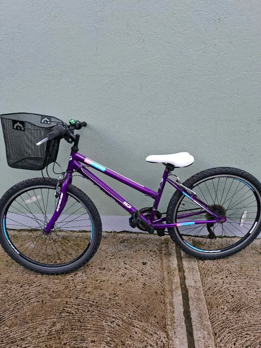 Girls bike with basket. For 10-13 years - Image 1