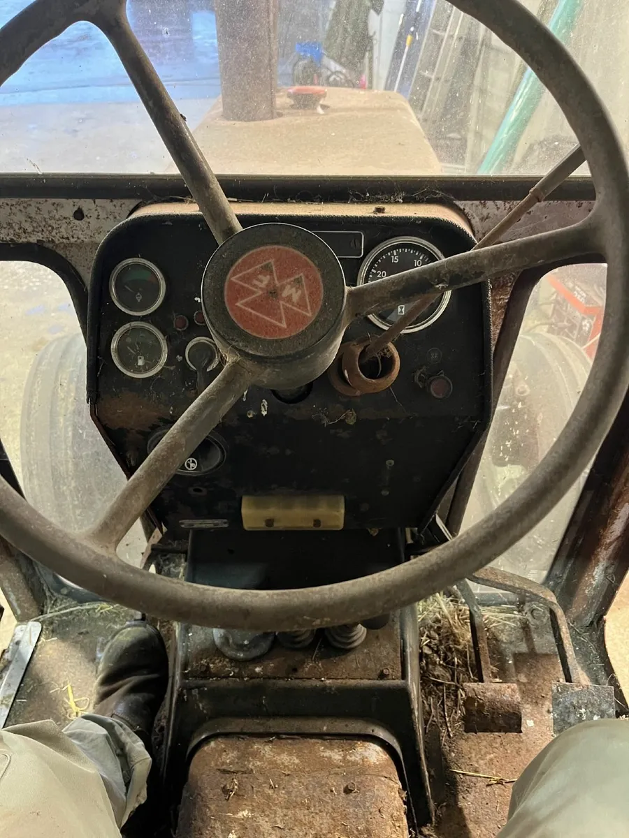 Massey Ferguson 550 - Image 4