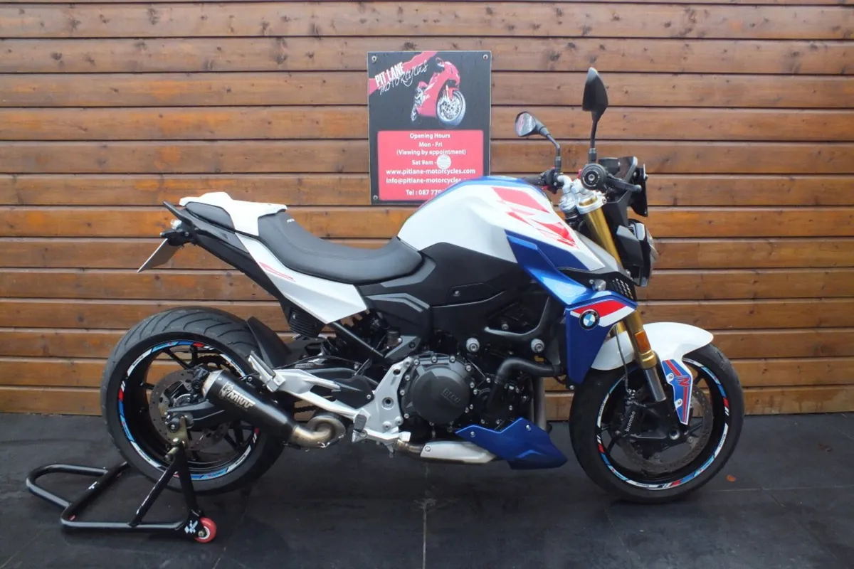 2024 BMW F900R Sport (Stunning) - Image 3