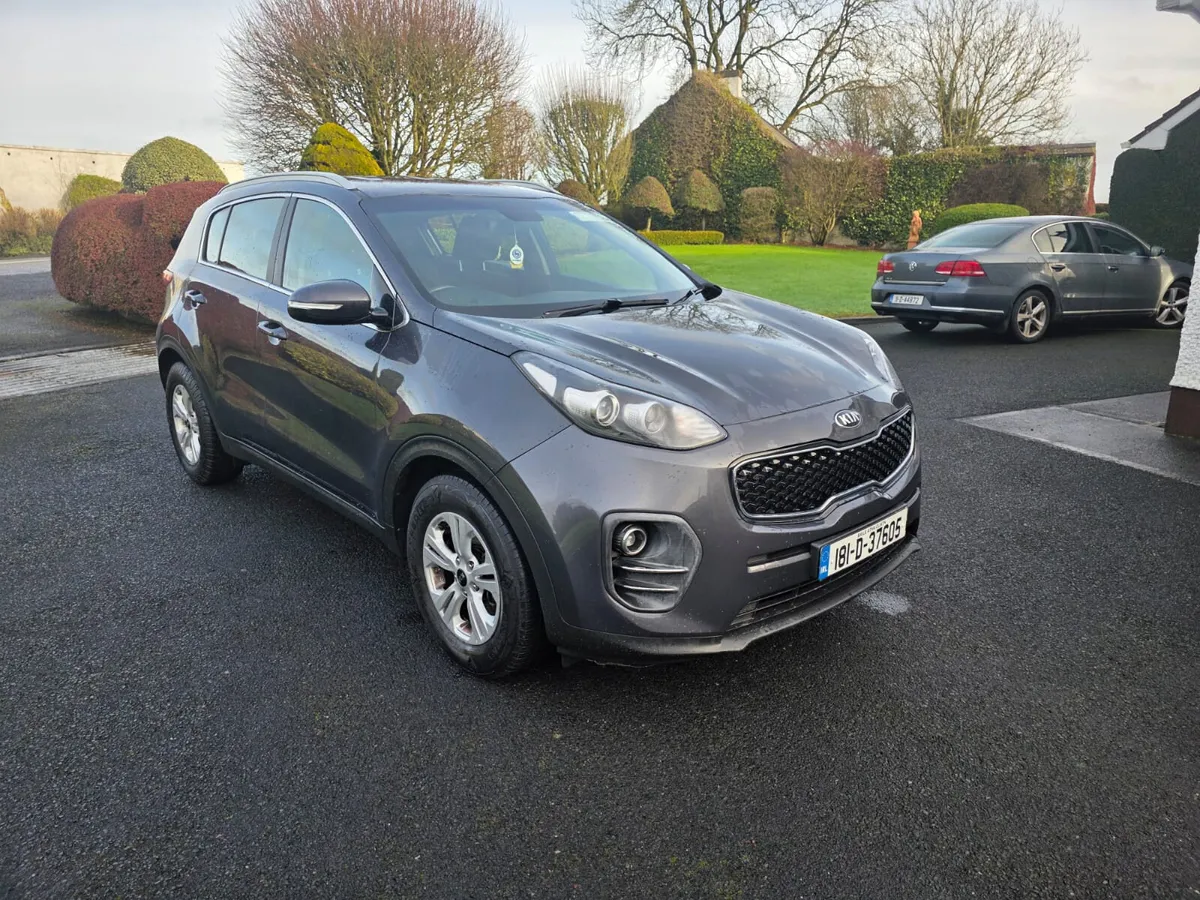 KIA SPORTAGE PLATIUM, DIESEL..LOW MILES, AUTOMATIC - Image 3