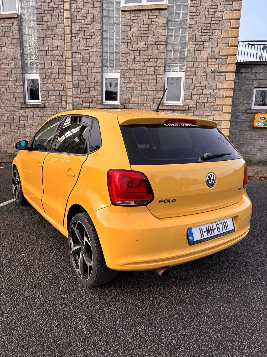 2011 Automatic 1.2 Petrol Yellow Volkswagen Polo - Image 3