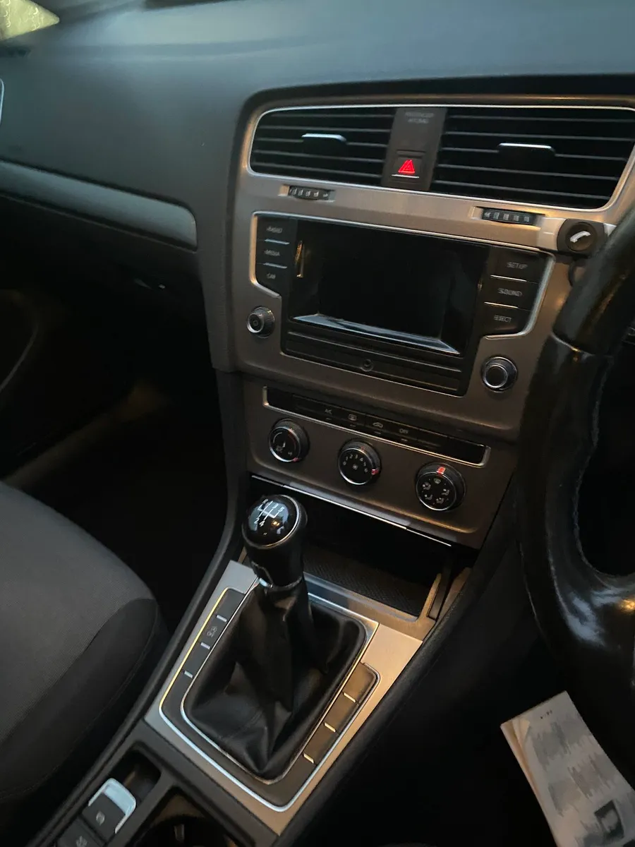 VW Golf - Image 4
