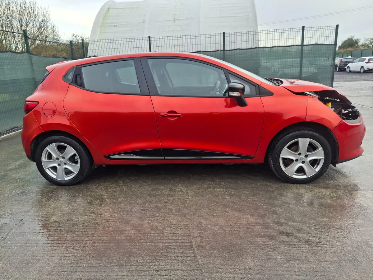 2016 Renault Clio 1.2 Petrol - Image 4