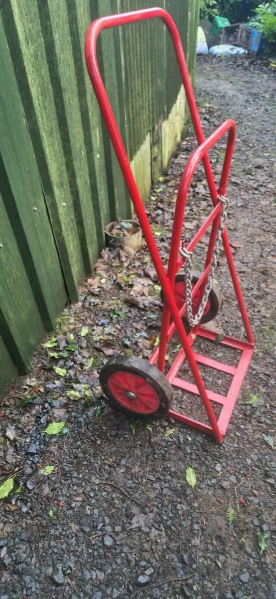 Welding bottle trolly - Image 2