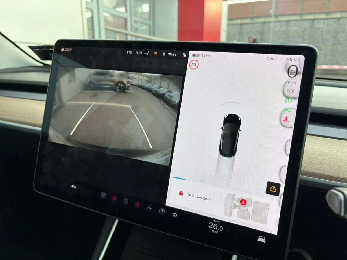 2019 Tesla Model 3  RWD, 19" Alloys, Glass Roof - Image 4