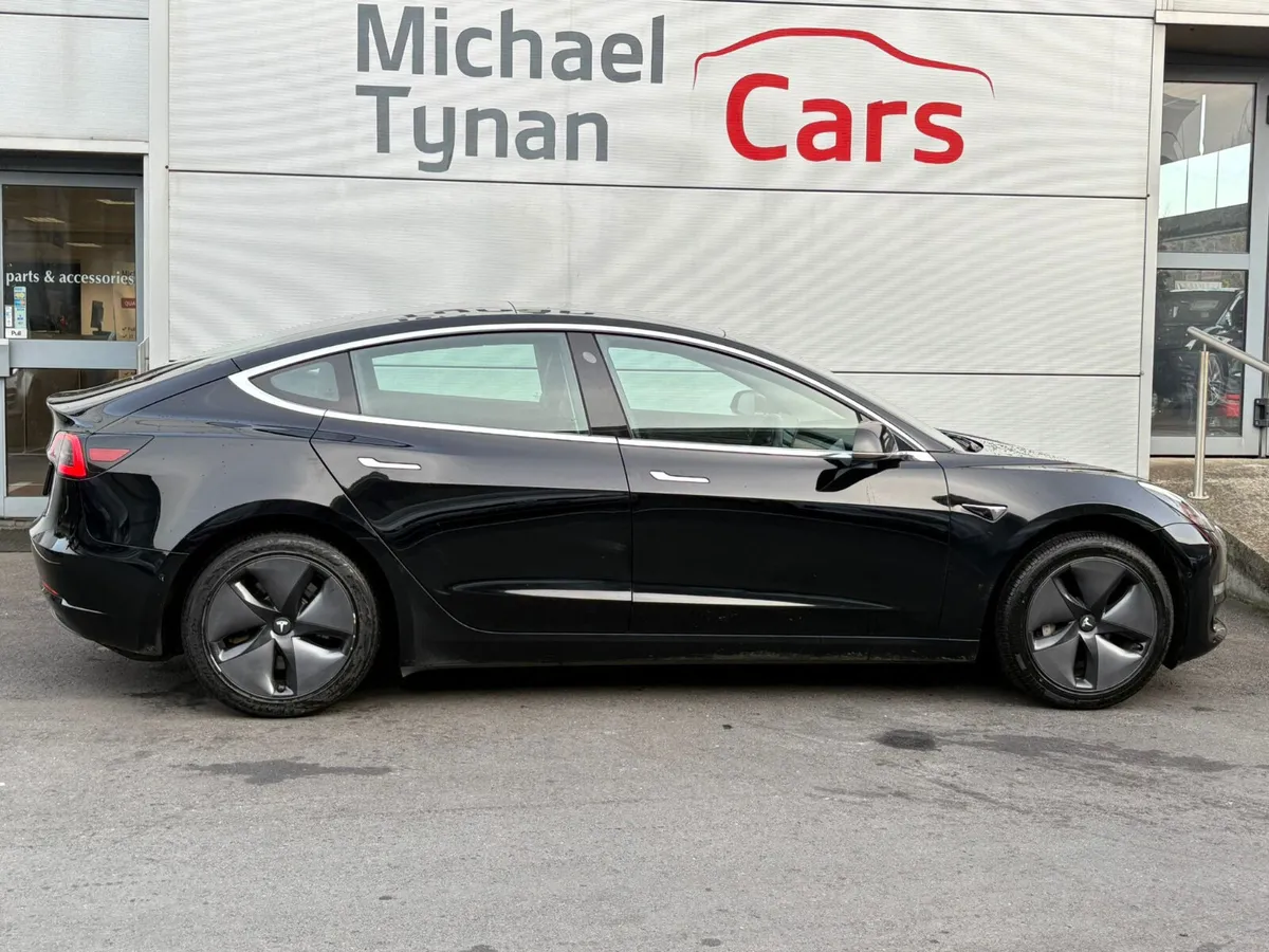 2019 Tesla Model 3  RWD, 19" Alloys, Glass Roof - Image 3