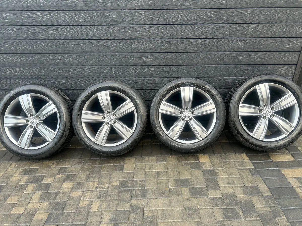 19” GENUINE VOLKSWAGEN TIGUAN ALLOY WHEELS & TYRES - Image 2