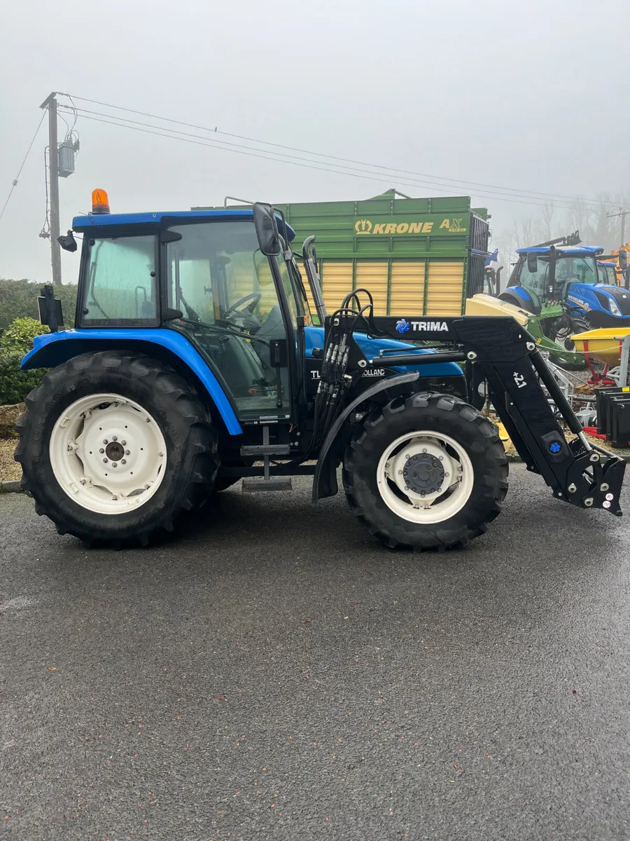 New Holland TL100 with Trima Loader - Image 2