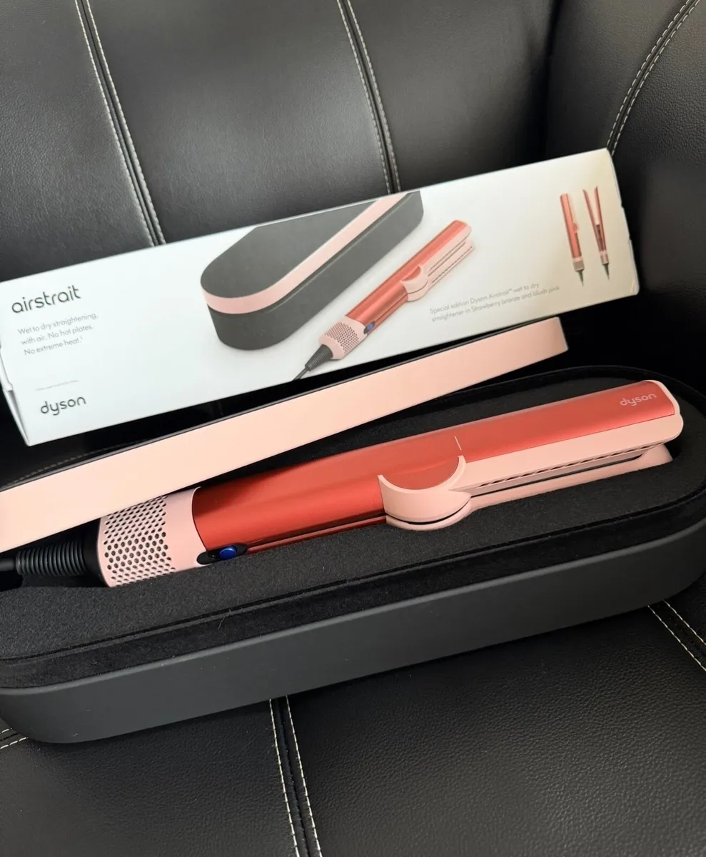 Dyson Airstrait - Image 1
