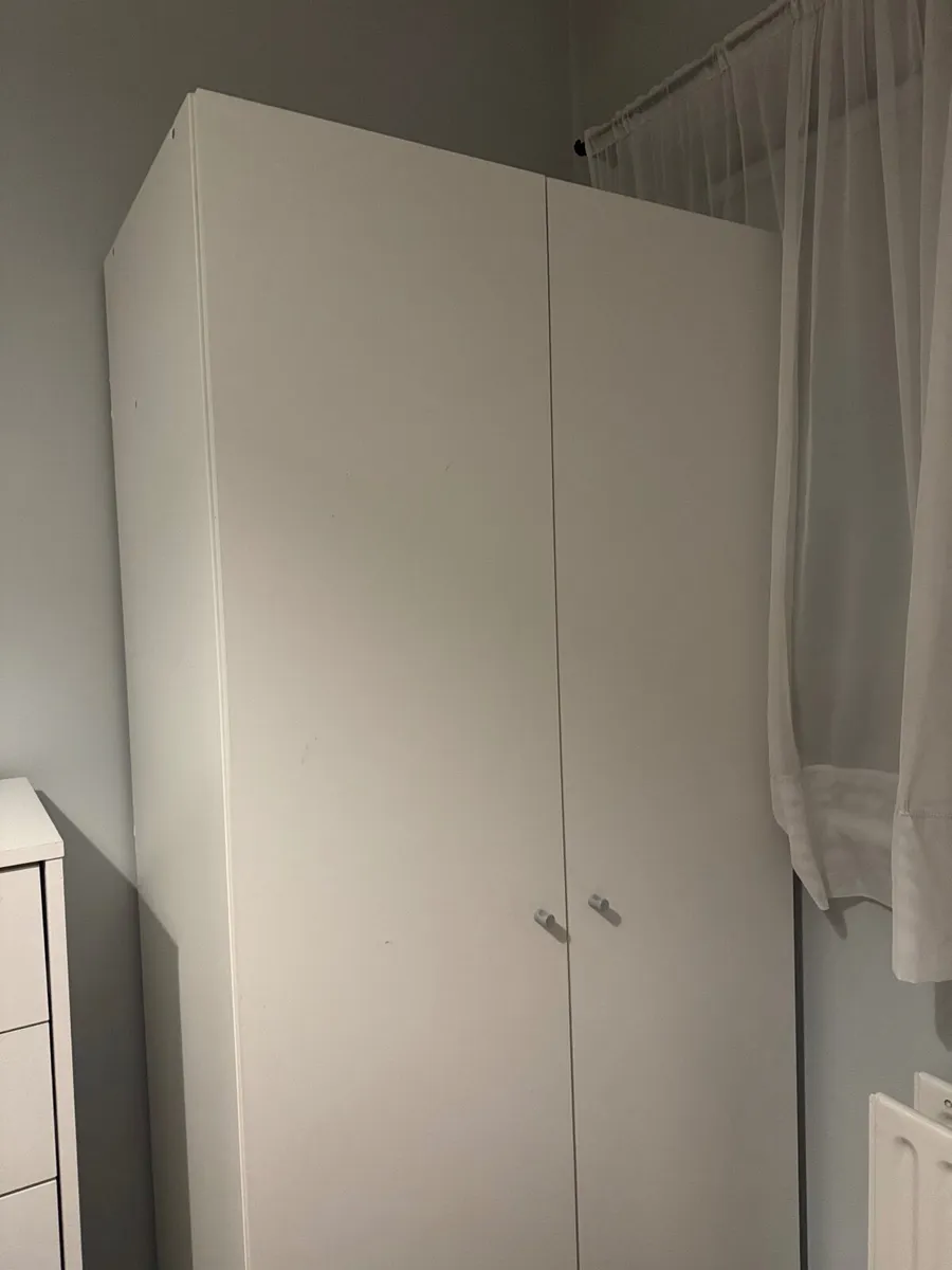 Free to take away wardrobe - Image 2