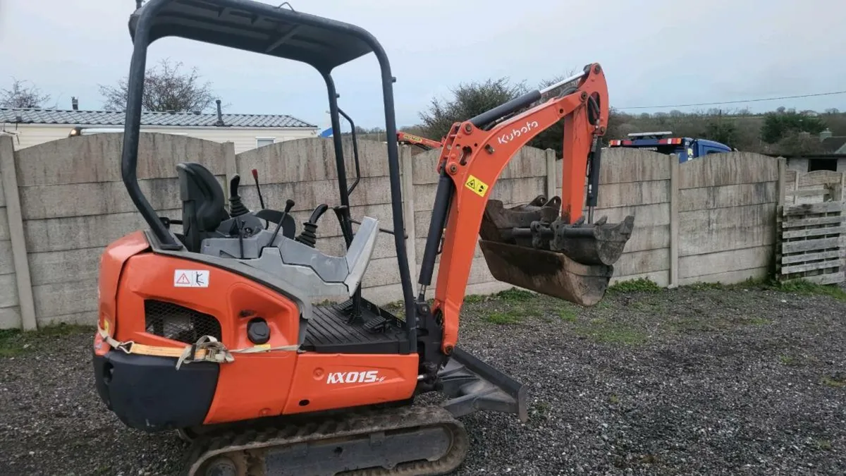Kubota digger - Image 1