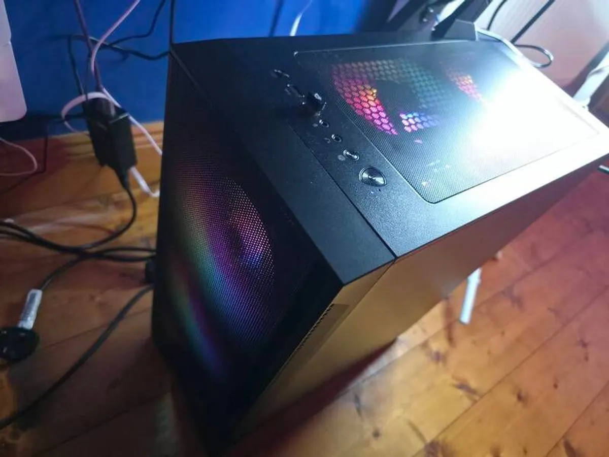 High end custom pc 96GB DDR5 Ram 13TB storage - Image 1