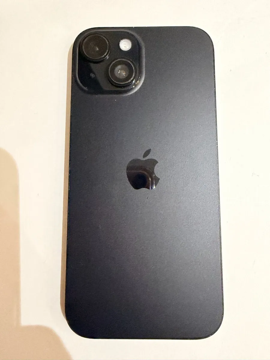 Apple iPhone 15 128GB Black - Image 2