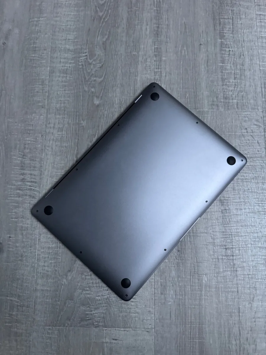 MacBook Air M1 13” 8GB 256GB 2020 | 100% Battery - Image 2